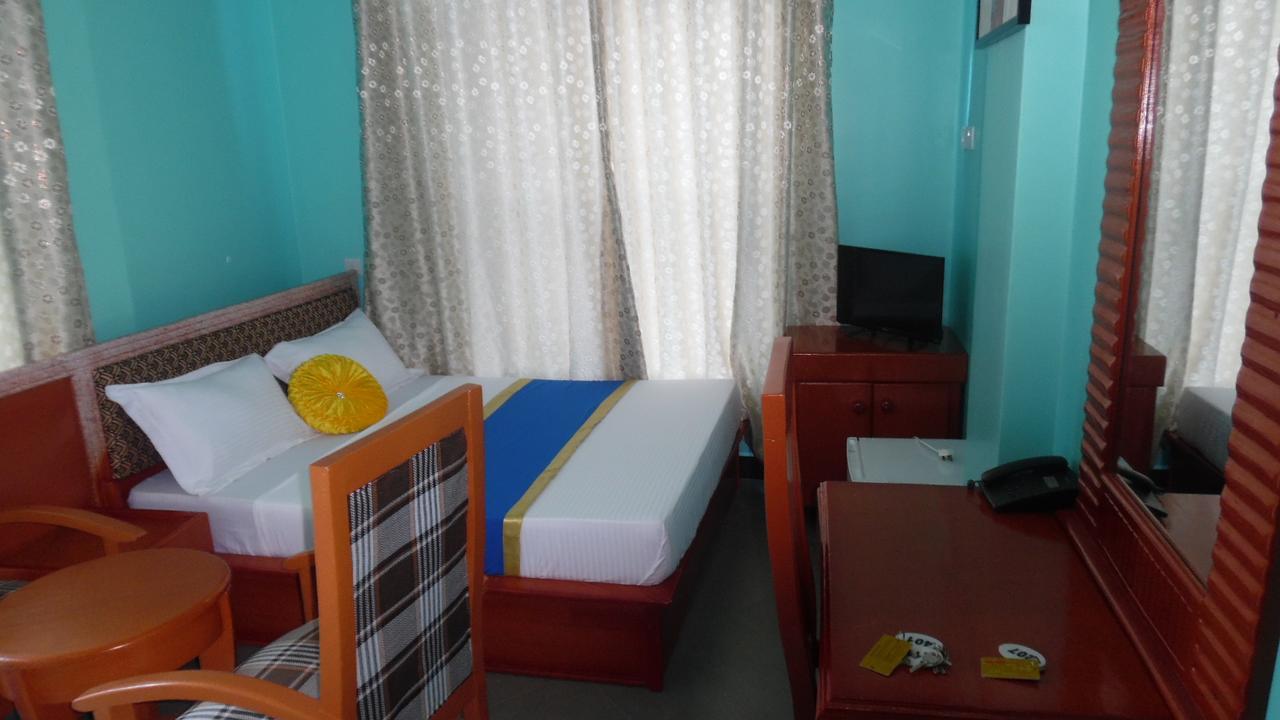 Bl Airport Hotel Dar es Salaam Buitenkant foto