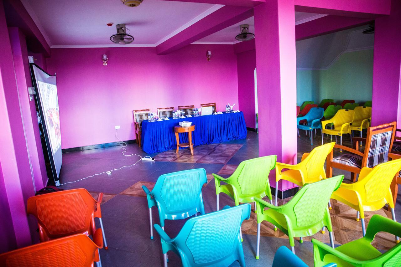Bl Airport Hotel Dar es Salaam Buitenkant foto